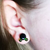 Black an green water molecule stud earrings - Image 2